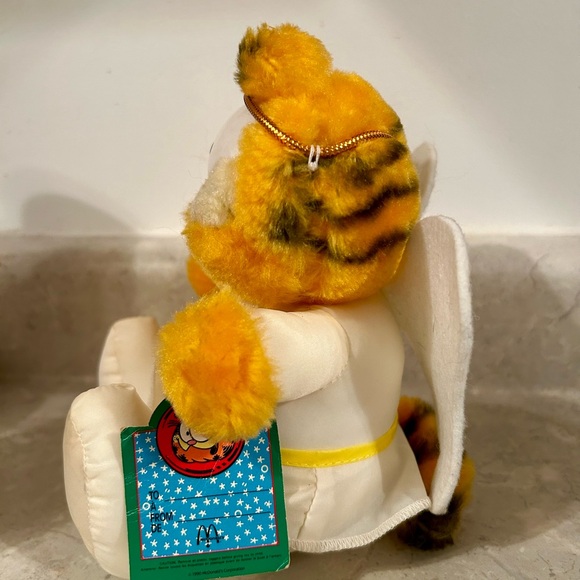 Vintage Garfield 1990s McDonald’s stuffie - Picture 2 of 7